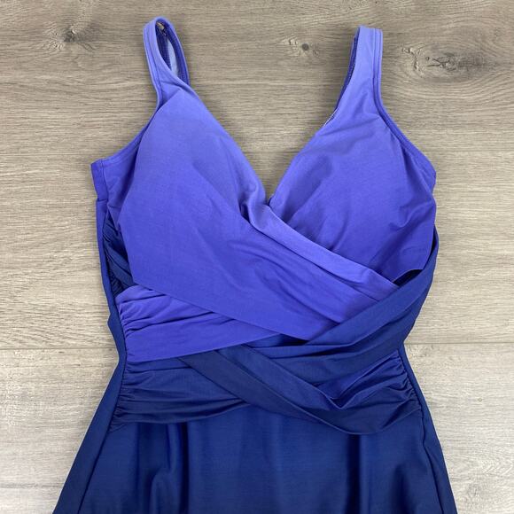 Lands End Violet Navy Blue Ombre V Neck Wrap One Piece Swimsuit Sz.8 - Picture 7 of 15